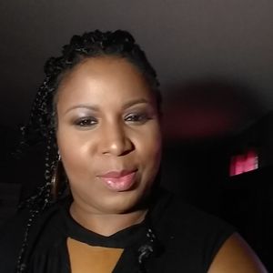 Meet your Posher, Veronica